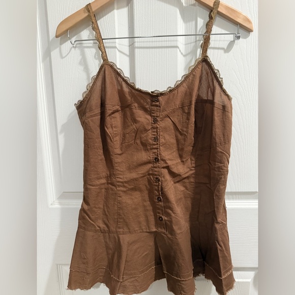 At Last Mocha Mousse Brown Buttoned Peplum Camisole Lace Straps Y2K Style - Picture 1 of 4